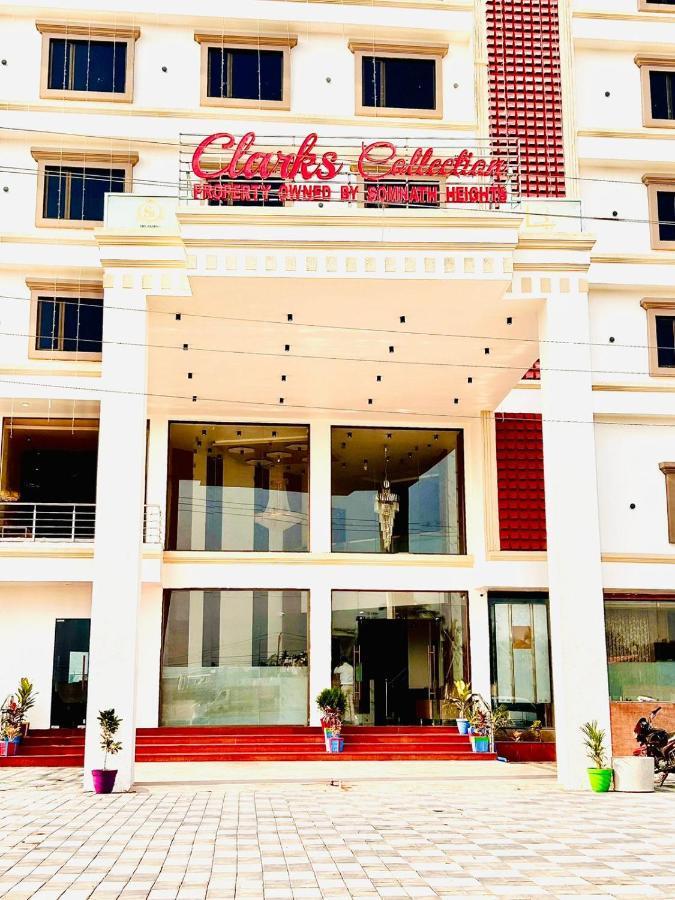 Hotel Clarks Collection Somnāth Exteriér fotografie