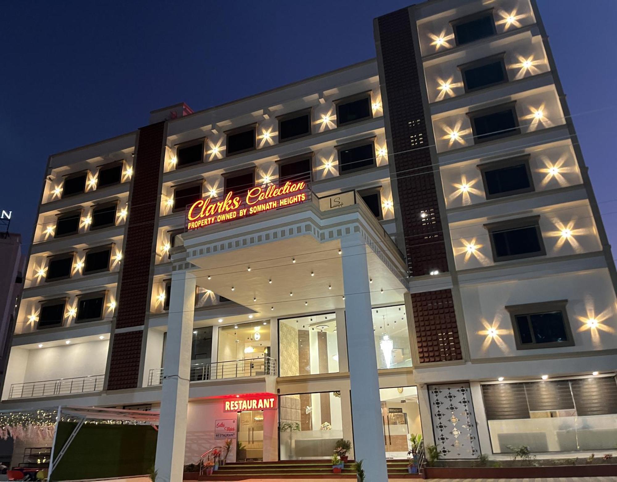 Hotel Clarks Collection Somnāth Exteriér fotografie